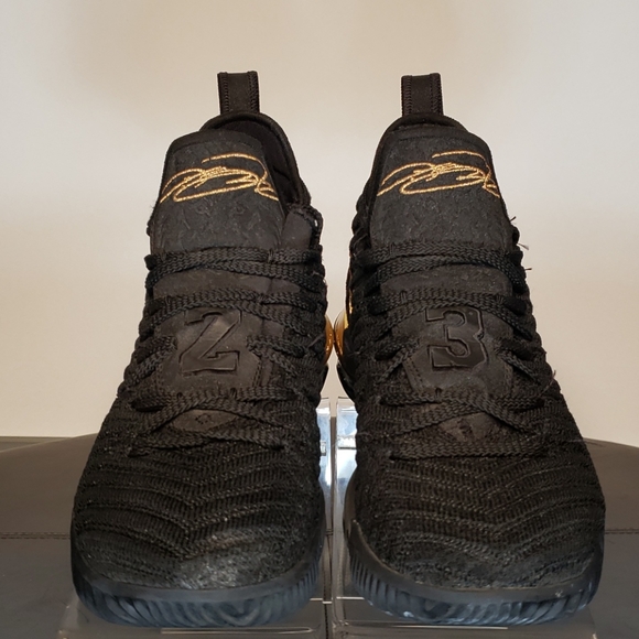 Nike Lebron 16 I'm King - Picture 2 of 4